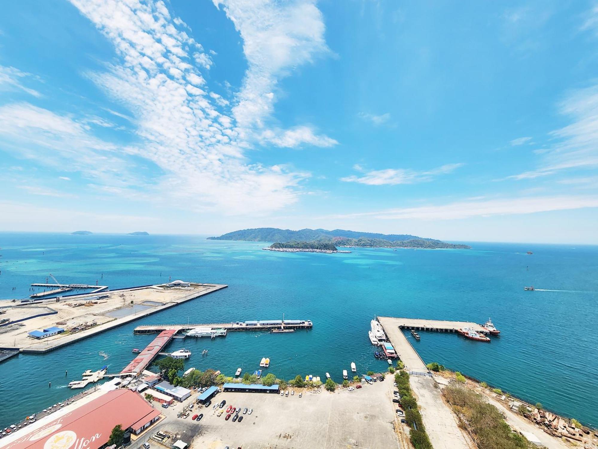 Jesselton Quay Kota Kinabalu City Centre By Lw Suites Exterior foto