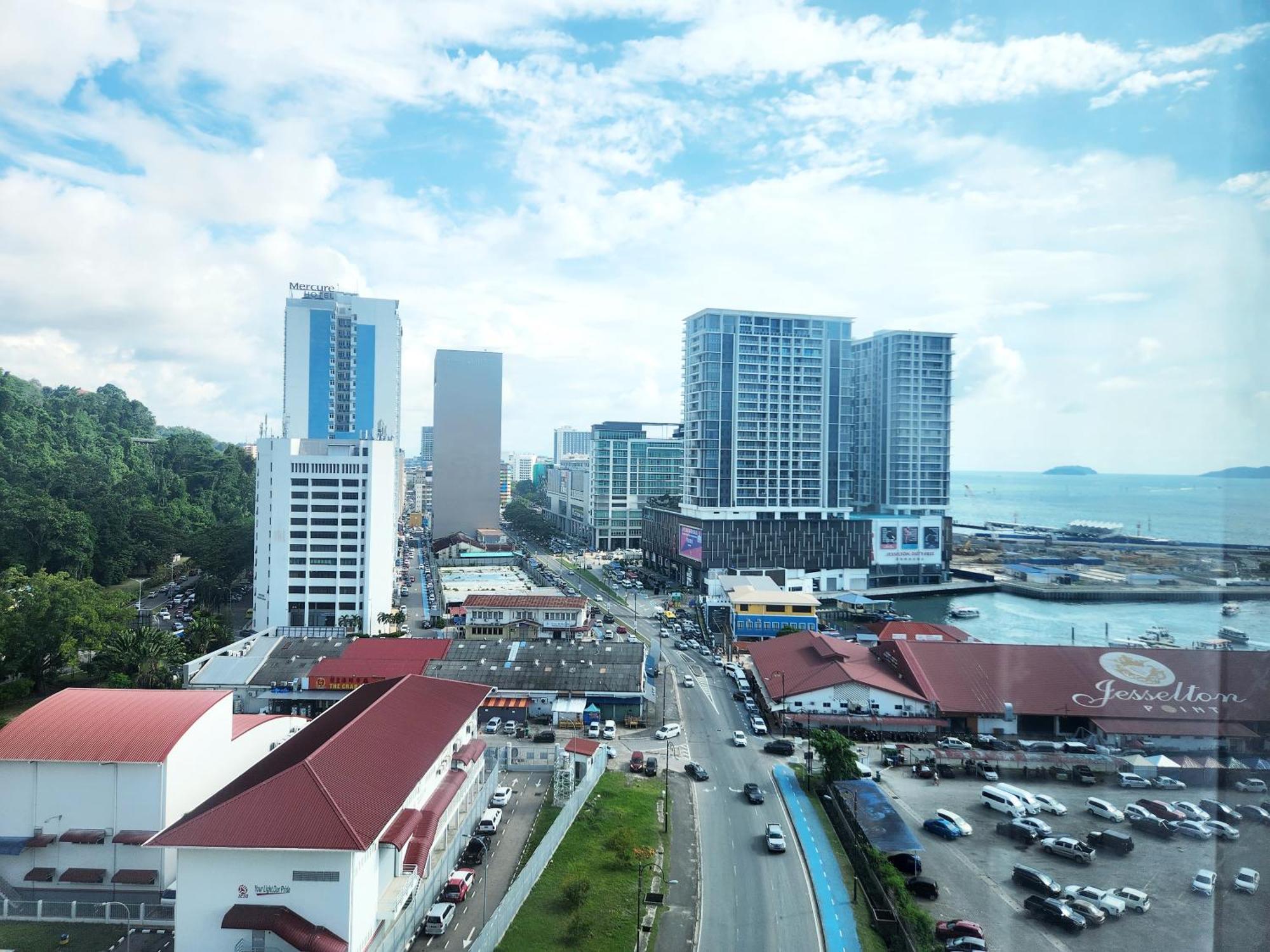 Jesselton Quay Kota Kinabalu City Centre By Lw Suites Habitación foto